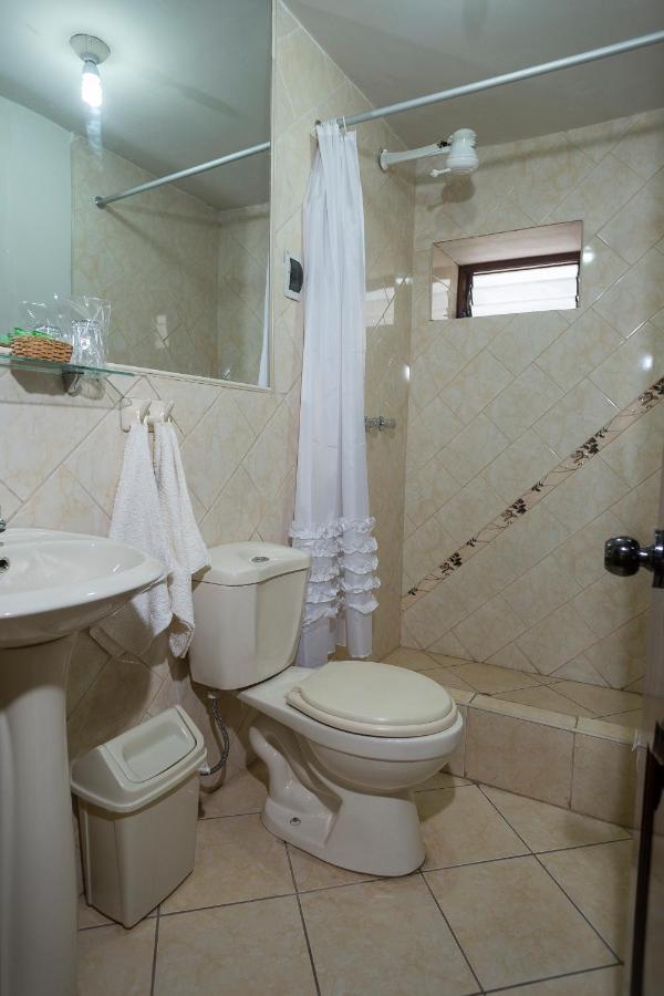 Yucay Plaza Inn Екстер'єр фото